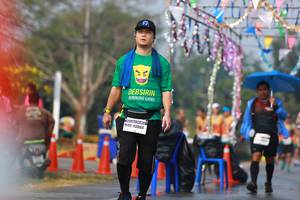 BIB: 43084
                            <button type="button" onclick="openModal(9906632)" class="btn btn-primary btn-sm float-right btn-popup" data-toggle="modal" data-target=".modal-high-quality">
                        <i class="fas fa-shopping-cart"></i> Add to Cart
                    </button>
                                            <button type="button" onclick="isThisMe(9906632, true)" class="btn btn-success btn-sm float-right btn-popup btn-isme hidden" data-toggle="tooltip" data-placement="bottom" title="นี่คือรูปของคุณใช่ไหม คลิกที่นี่เพื่อเอาเข้าอัลบั้ม">
                        <i class="fas fa-plus"></i> Add to album
                    </button>
                    <button type="button" onclick="isThisMe(9906632, false)" class="btn btn-warning btn-sm float-right btn-popup btn-isnotme hidden">
                        <i class="fas fa-ban"></i> Remove from album
                    </button>